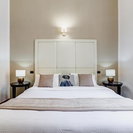 Bdc - Spanish Steps Gold 2Bdr Suite Rome Bagian luar foto