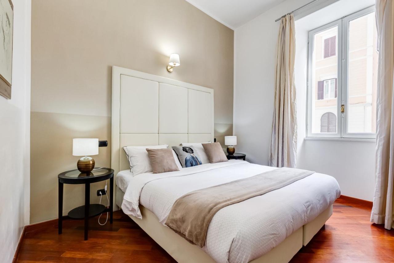 Bdc - Spanish Steps Gold 2Bdr Suite Rome Bagian luar foto