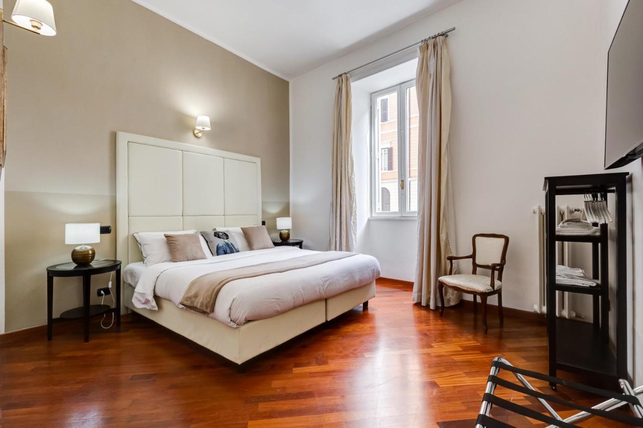 Bdc - Spanish Steps Gold 2Bdr Suite Rome Bagian luar foto