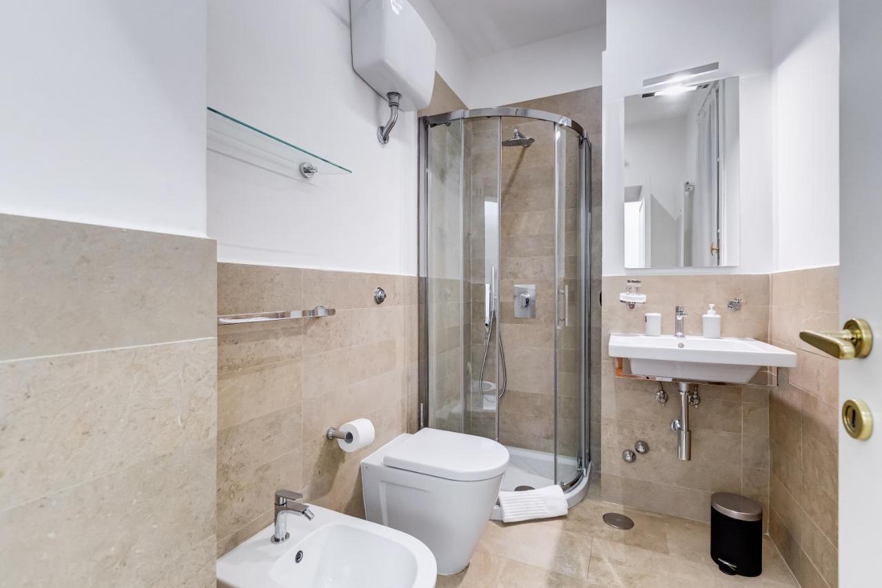 Bdc - Spanish Steps Gold 2Bdr Suite Rome Bagian luar foto