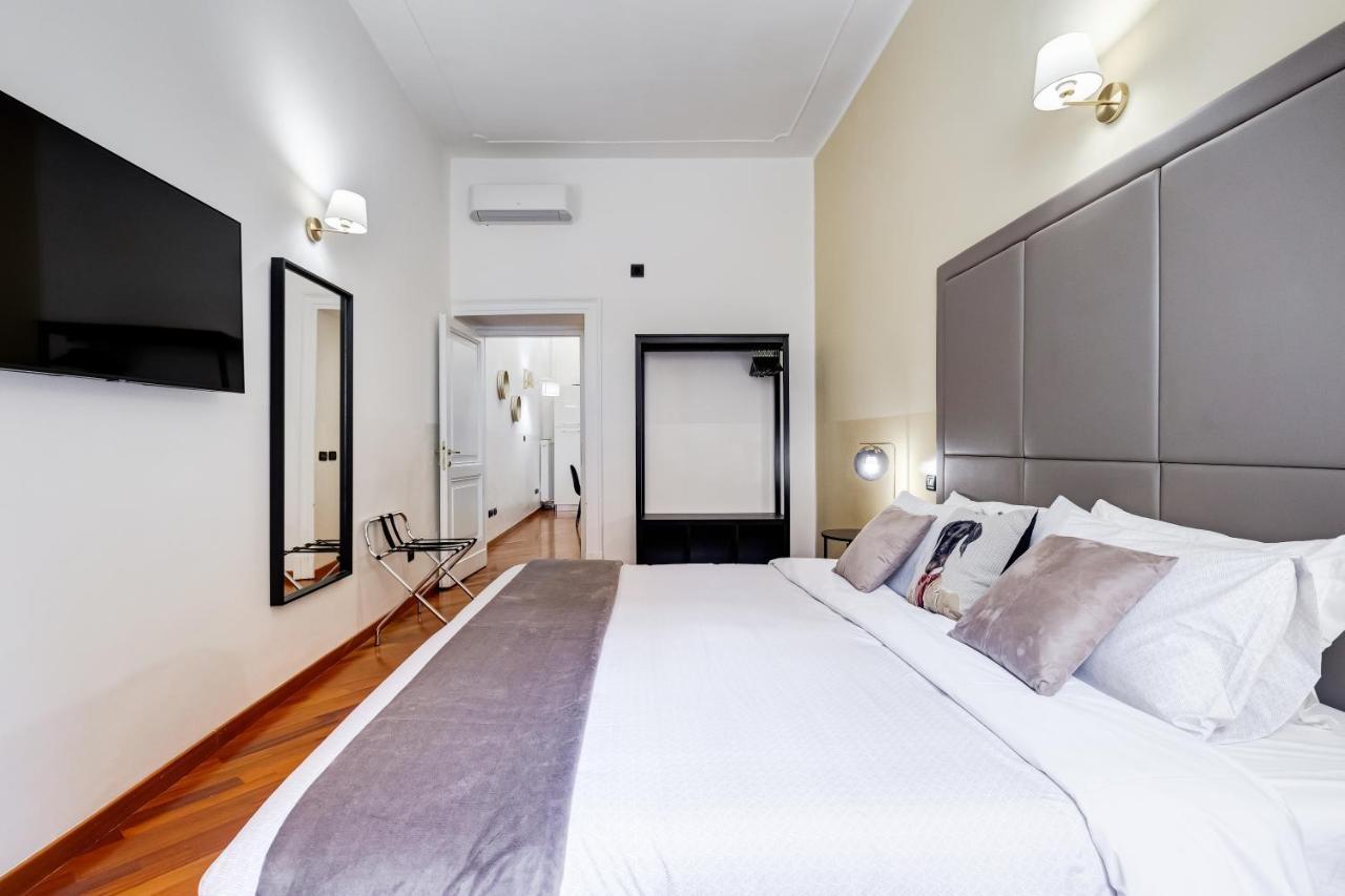 Bdc - Spanish Steps Gold 2Bdr Suite Rome Bagian luar foto