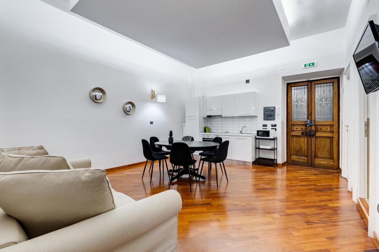 Bdc - Spanish Steps Gold 2Bdr Suite Rome Bagian luar foto